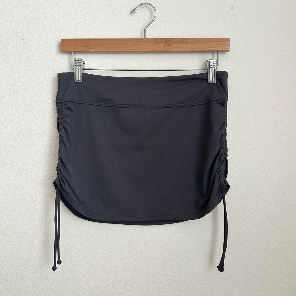 Athleta Scrunch Mini Skirt Grey XS